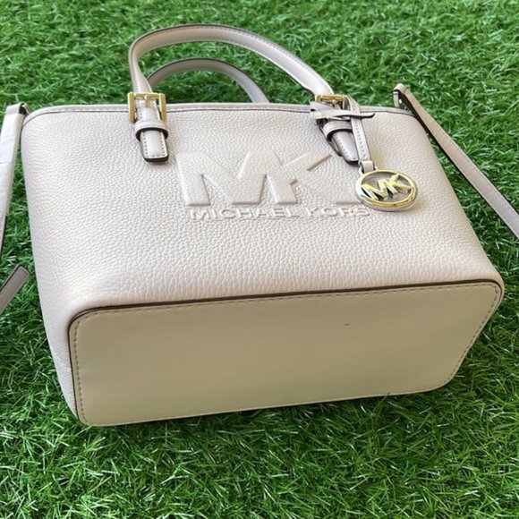 Michael Kors XSmall Carryall Convertible Top Zip Tote Lavender Mist - Picture 3 of 16